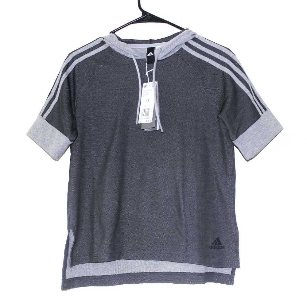 NWT ADIDAS SHORT SLEEVE HOODIE SIZE XS